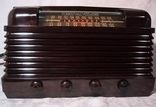 1948,truetone D-2819,tube radio,tubesvalves.com,bakelite valve wireless,am/fm,